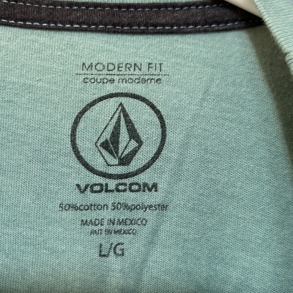 Volcom T-Shirt - Picture 4 of 4